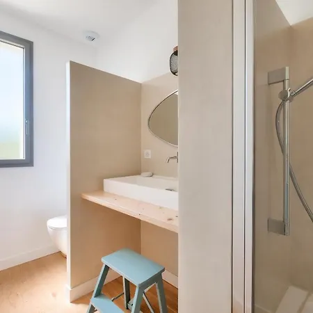 D'architecte Avec Piscine Chauffée Et Jardin Rivedoux-Plage