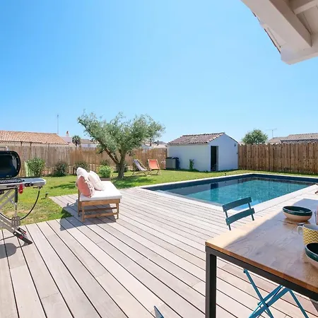 D'architecte Avec Piscine Chauffee Et Jardin * リヴドゥー・プラージュ