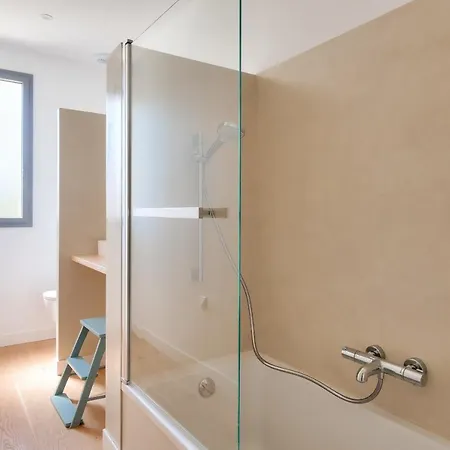 D'architecte Avec Piscine Chauffee Et Jardin 別荘 *