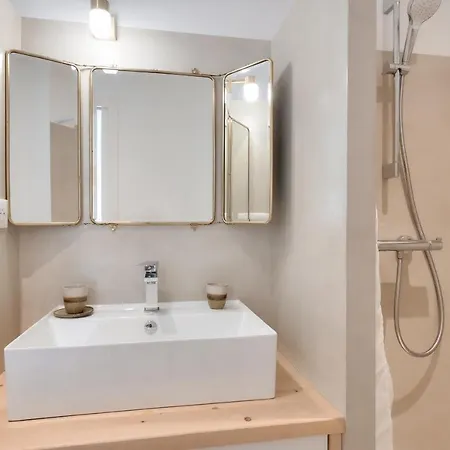 D'architecte Avec Piscine Chauffee Et Jardin *