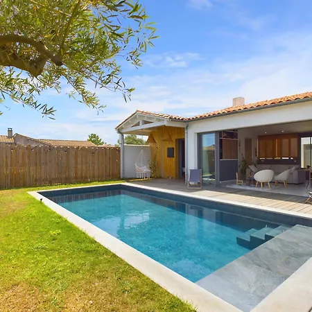 D'architecte Avec Piscine Chauffee Et Jardin Vakantiehuis