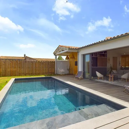 D'architecte Avec Piscine Chauffee Et Jardin *