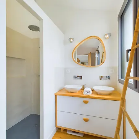 D'architecte Avec Piscine Chauffee Et Jardin * Rivedoux-Plage