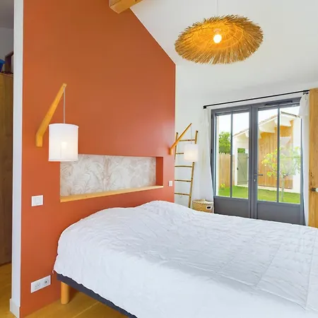 D'architecte Avec Piscine Chauffee Et Jardin *