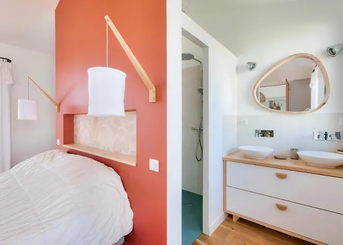 D'architecte Avec Piscine Chauffee Et Jardin 里维多瓦海滩