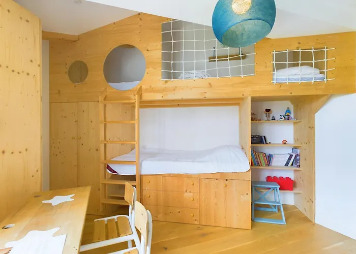 D'architecte Avec Piscine Chauffee Et Jardin