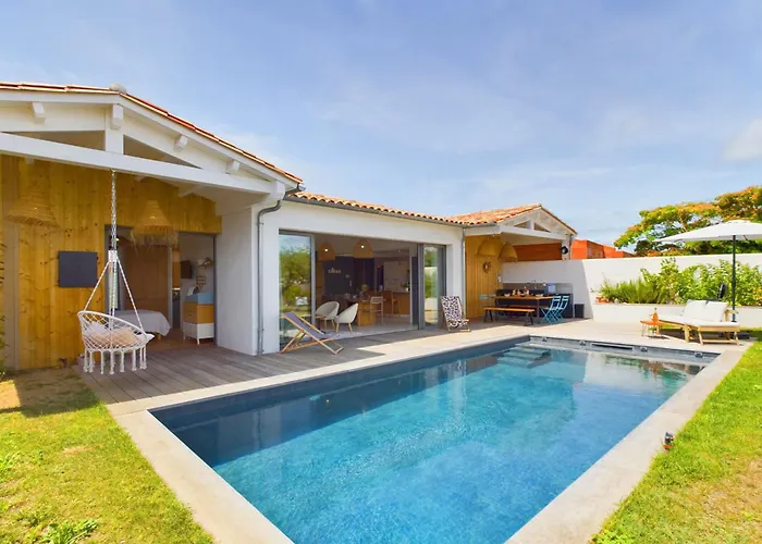 度假居 D'architecte Avec Piscine Chauffee Et Jardin *