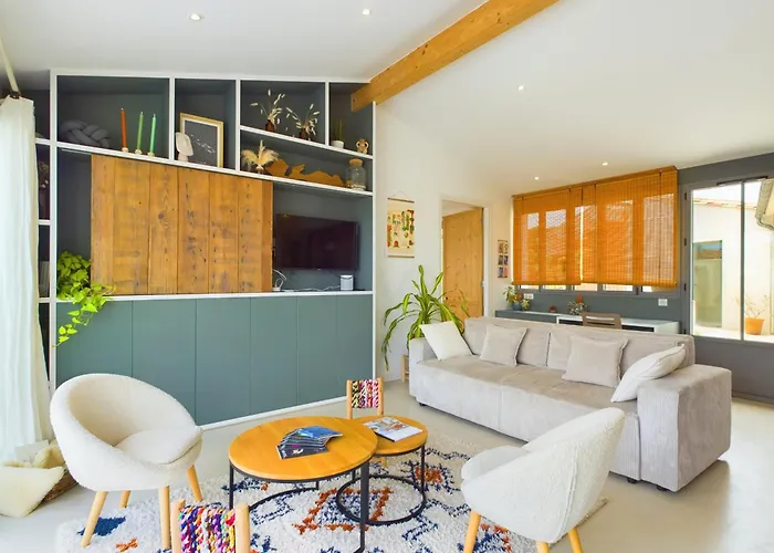 度假居 D'architecte Avec Piscine Chauffee Et Jardin