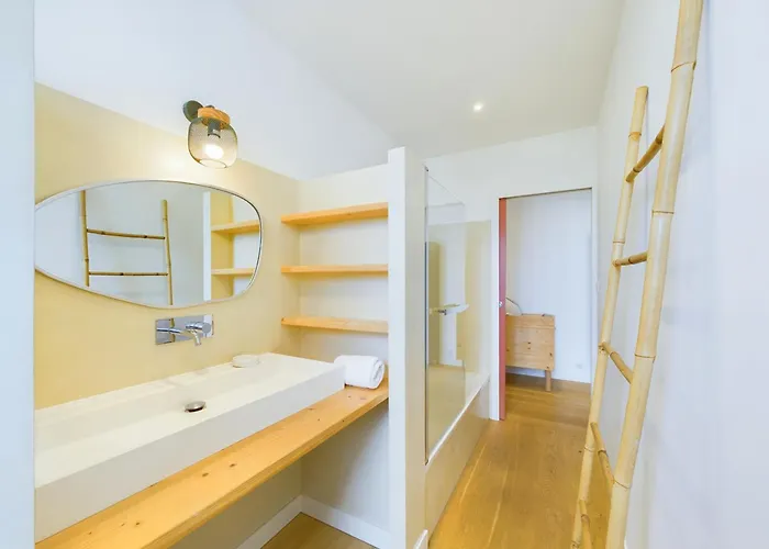 度假居 D'architecte Avec Piscine Chauffee Et Jardin *